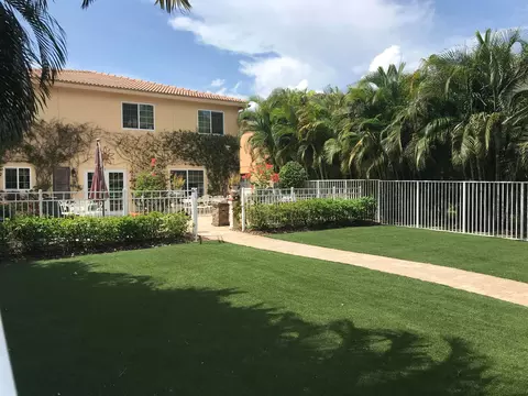 754 SE Trammell Trce, Stuart, FL 34997 photo 2