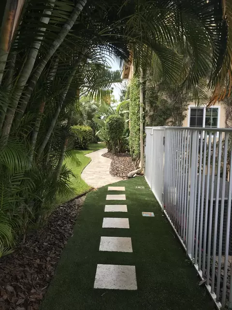 754 SE Trammell Trce, Stuart, FL 34997 photo 4