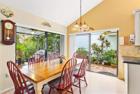 313 Natchez Ct, Jupiter, FL 33477 photo 9