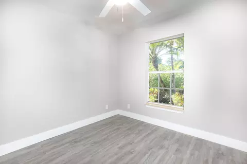 6906 4th St, Jupiter, FL 33458 photo 8