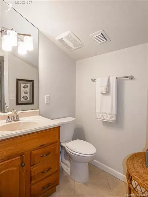 221 NEdgewater Dr, Stuart, FL 34996 photo 12