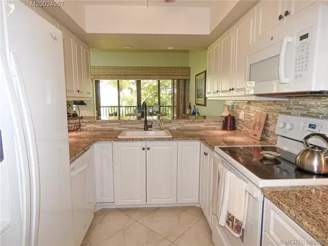221 NEdgewater Dr, Stuart, FL 34996 photo 5