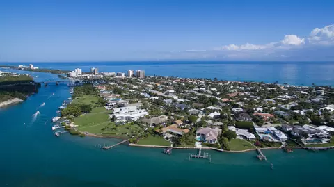 157 Beacon Ln, Jupiter Inlet Colony, FL 33469 photo 2
