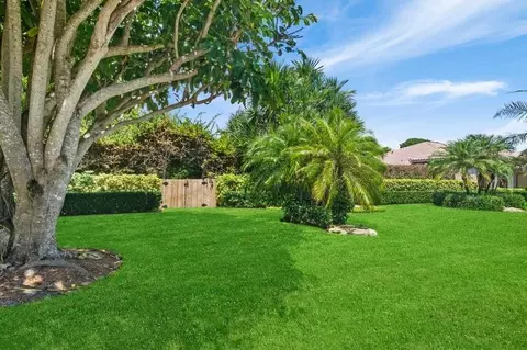 157 Beacon Ln, Jupiter Inlet Colony, FL 33469 photo 5