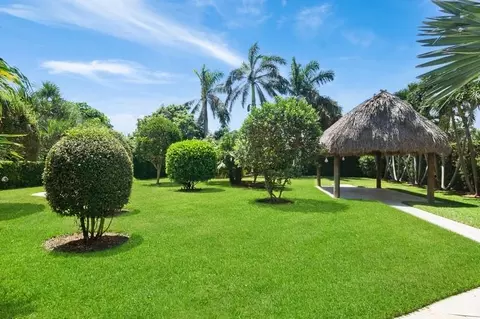 157 Beacon Ln, Jupiter Inlet Colony, FL 33469 photo 9