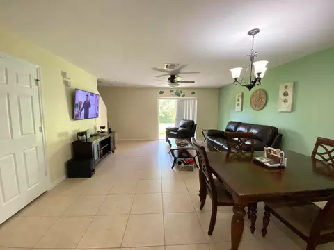 365 SE Bloxham Way, Stuart, FL 34997 photo 3