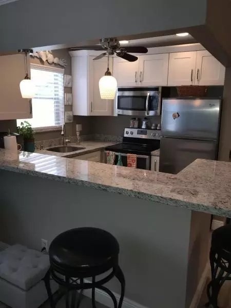 97 Markham E, Deerfield Beach, FL 33442 photo 9