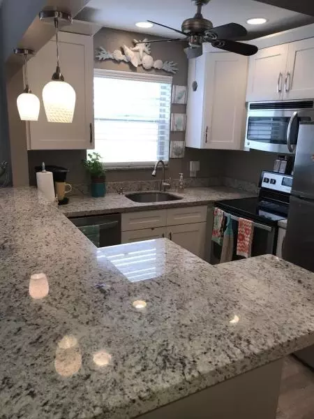 97 Markham E, Deerfield Beach, FL 33442 photo 1