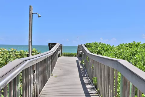 5567 NE Gulfstream Way, Stuart, FL 34996 photo 24