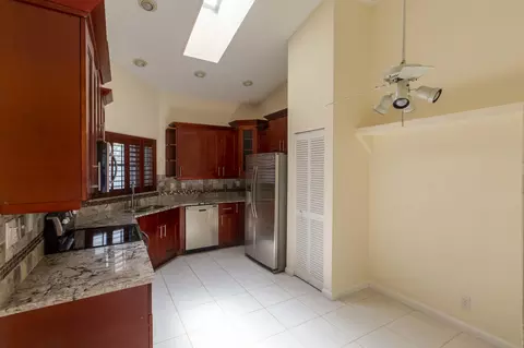 6550 Windsor Dr, Parkland, FL 33067 photo 3