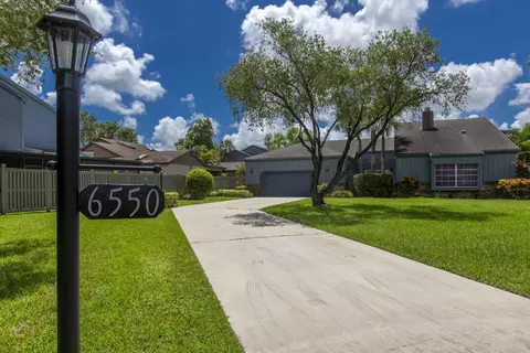 6550 Windsor Dr, Parkland, FL 33067 photo 9