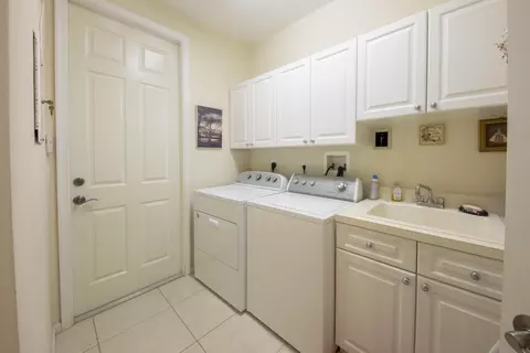459 Pine Tree Ct, Atlantis, FL 33462 photo 26