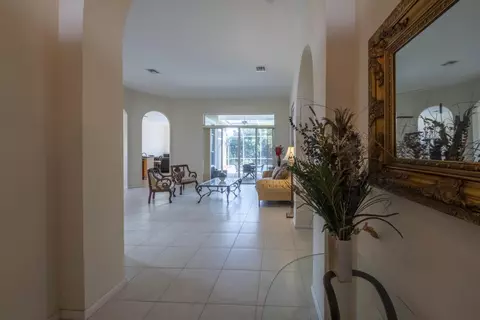 459 Pine Tree Ct, Atlantis, FL 33462 photo 9