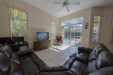 459 Pine Tree Ct, Atlantis, FL 33462 photo 37