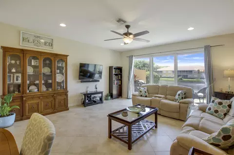540 SW Glen Crest Way, Stuart, FL 34997 photo 7