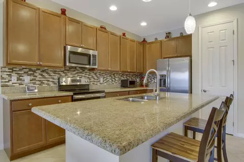 540 SW Glen Crest Way, Stuart, FL 34997 photo 13