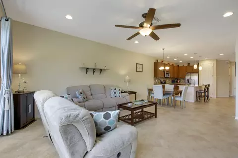 540 SW Glen Crest Way, Stuart, FL 34997 photo 9