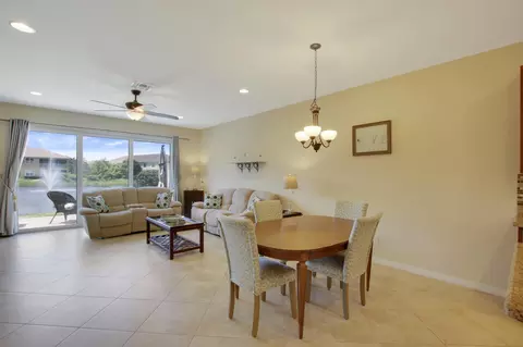 540 SW Glen Crest Way, Stuart, FL 34997 photo 5