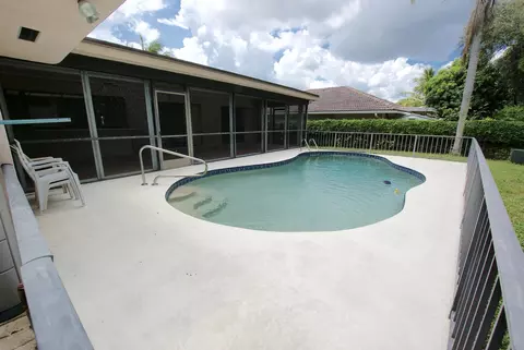 11 Pinehill Trl E, Tequesta, FL 33469 photo 16