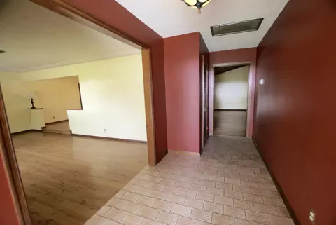 11 Pinehill Trl E, Tequesta, FL 33469 photo 2