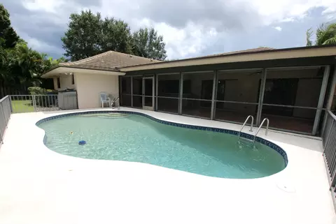 11 Pinehill Trl E, Tequesta, FL 33469 photo 15