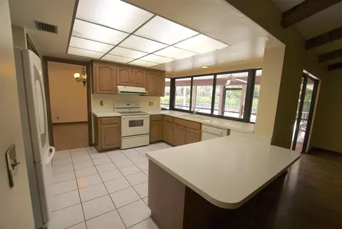 11 Pinehill Trl E, Tequesta, FL 33469 photo 9