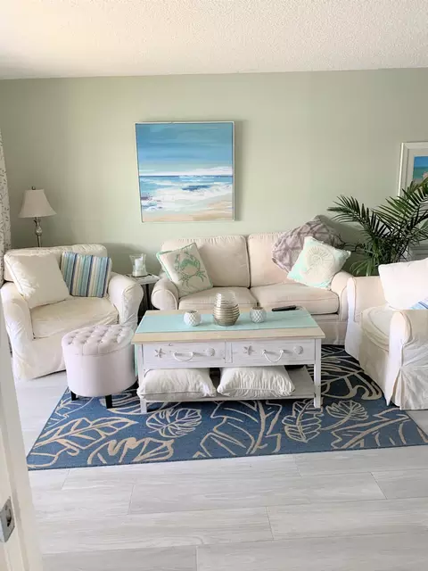 5585 NE Gulfstream Way, Stuart, FL 34996 photo 2