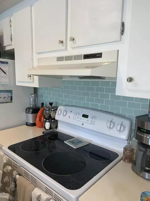 5585 NE Gulfstream Way, Stuart, FL 34996 photo 17