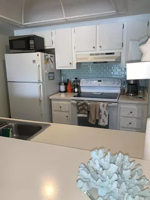 5585 NE Gulfstream Way, Stuart, FL 34996 photo 16