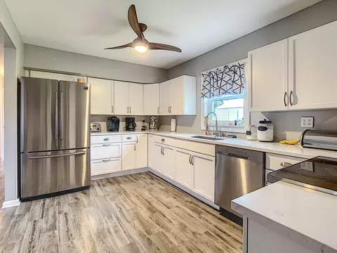 6379 SE Lake Circle Dr, Stuart, FL 34997 photo 6