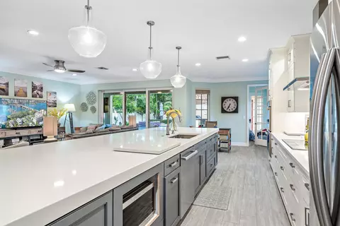 171 Arklow Ave, Jupiter, FL 33458 photo 2