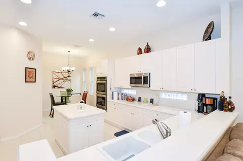 1137 SE Fleming Way, Stuart, FL 34997 photo 4