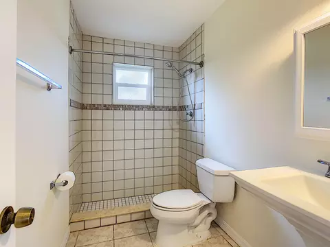 1092 SE Madison Ave, Stuart, FL 34996 photo 12