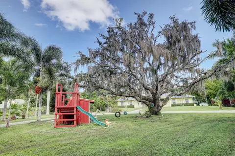 1055 SE Salerno Rd, Stuart, FL 34997 photo 8