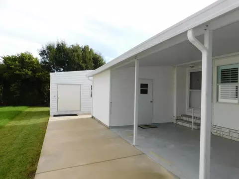 8925 SW Chevy Cir, Stuart, FL 34997 photo 4