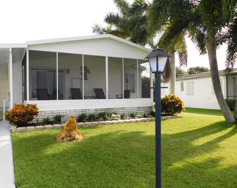 8925 SW Chevy Cir, Stuart, FL 34997 photo 2