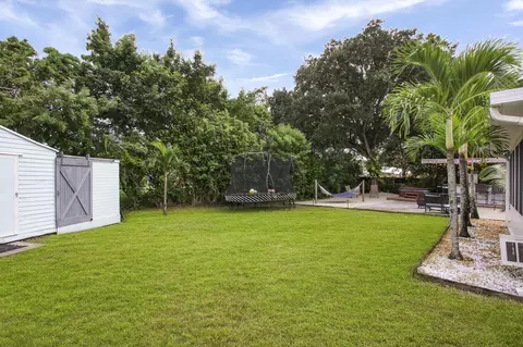699 Cree St, Jupiter, FL 33458 photo 25