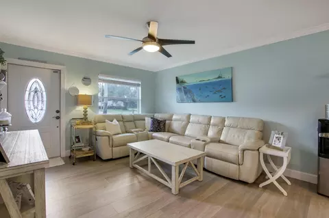 699 Cree St, Jupiter, FL 33458 photo 5