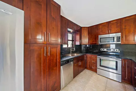 141 E Riverside Dr #12D, Jupiter, FL 33469 photo 9