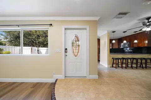 141 E Riverside Dr #12D, Jupiter, FL 33469 photo 2
