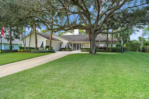 19647 Red Maple Ln, Jupiter, FL 33458 photo 2