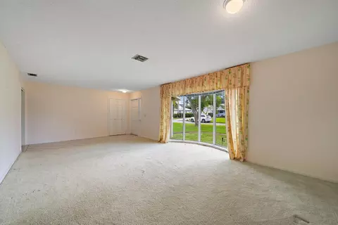 550 SW Manor Dr, Stuart, FL 34994 photo 5