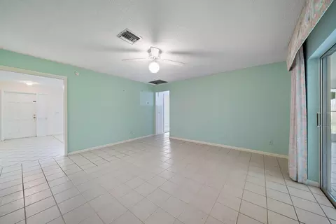 550 SW Manor Dr, Stuart, FL 34994 photo 11