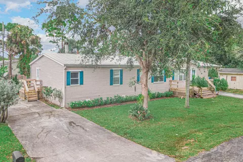 5419 SE Celestial Cir, Stuart, FL 34997 photo 1
