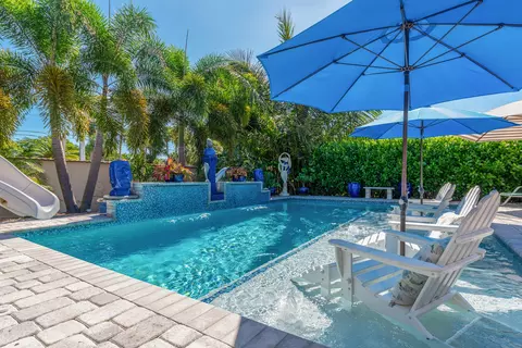 3814 SE Fairway E, Stuart, FL 34997 photo 2