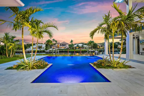 159 Commodore Dr, Jupiter, FL 33477 photo 2