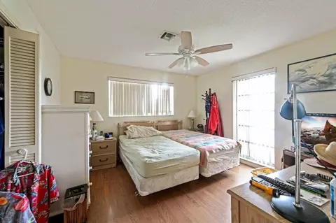 535 Forestview Dr, Atlantis, FL 33462 photo 14