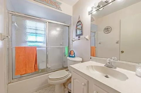 535 Forestview Dr, Atlantis, FL 33462 photo 17