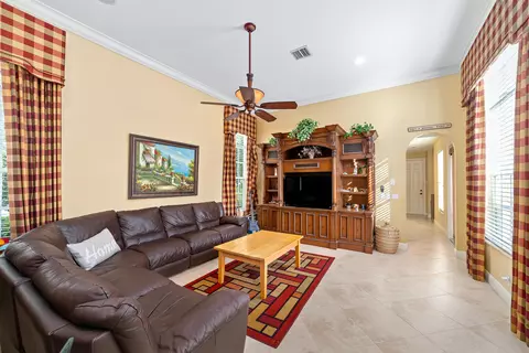 105 Santander Dr, Jupiter, FL 33458 photo 17