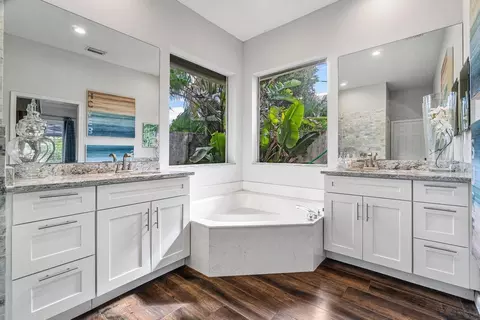 706 Warren Dr, Jupiter, FL 33458 photo 12